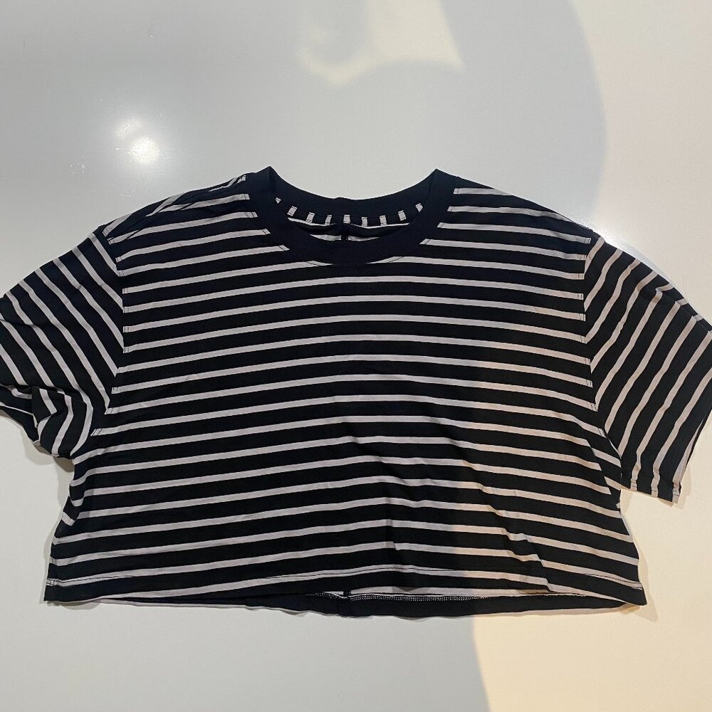 Lululemon Cates Tee